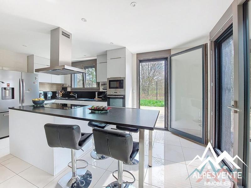 Villa - 105 m² - 4 pièces