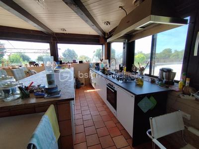 Propriété - 402 m² - 28 pièces