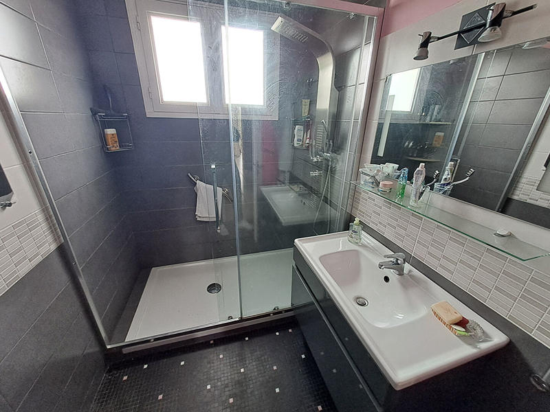 Maison - 138 m² - 5 pièces