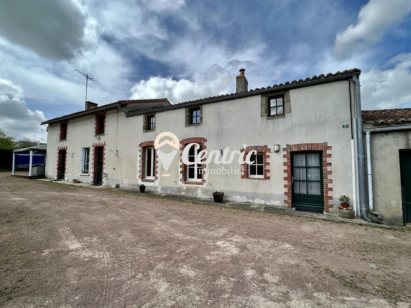 Maison ancienne - 164 m² - 7 pièces