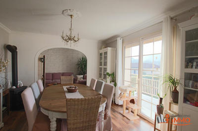 Maison - 90 m² - 8 pièces