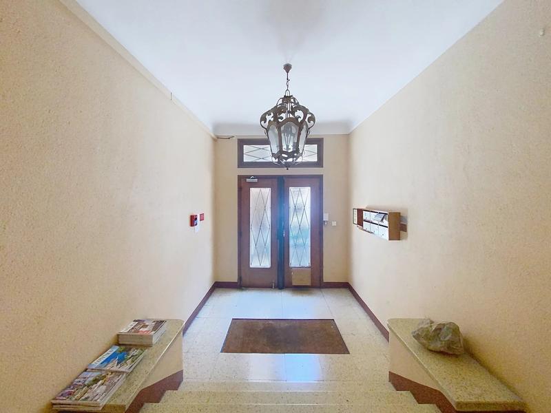 Appartement - 100 m² - 4 pièces