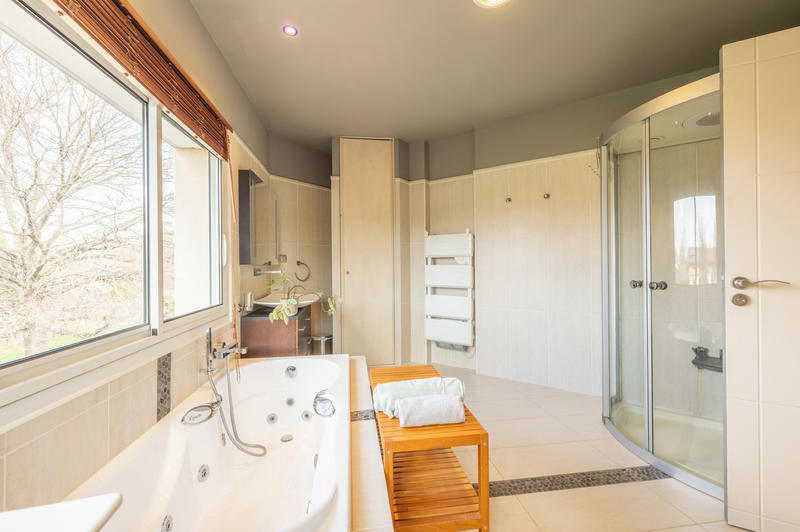 Maison - 172 m² - 6 pièces