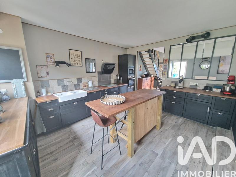 Maison - 176 m² - 7 pièces