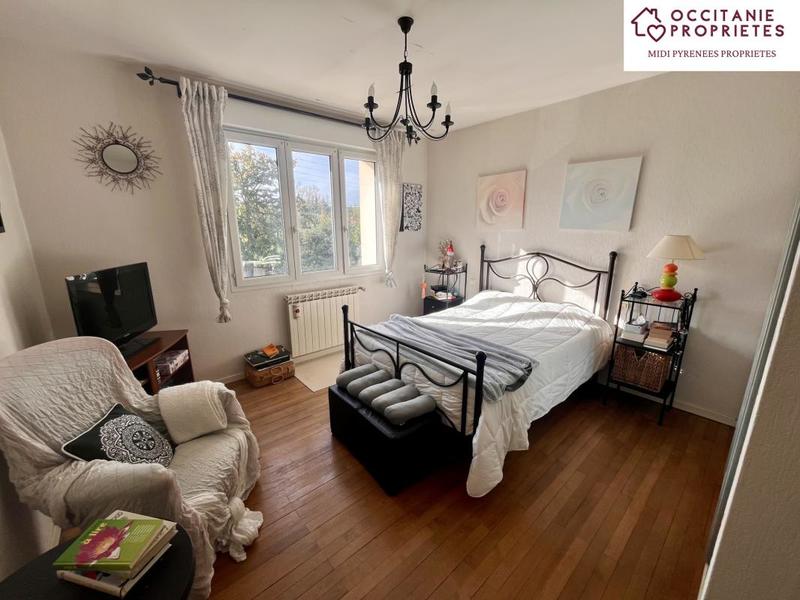 Maison - 227 m² - 6 pièces