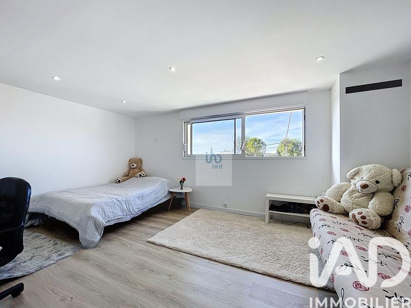 Maison - 198 m² - 7 pièces