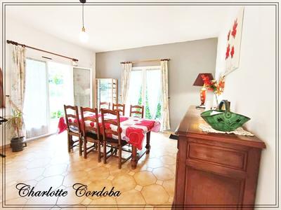 Maison - 99 m² - 3 pièces