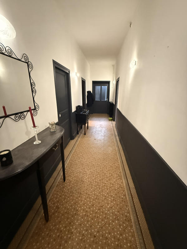 Maison - 239 m² - 9 pièces