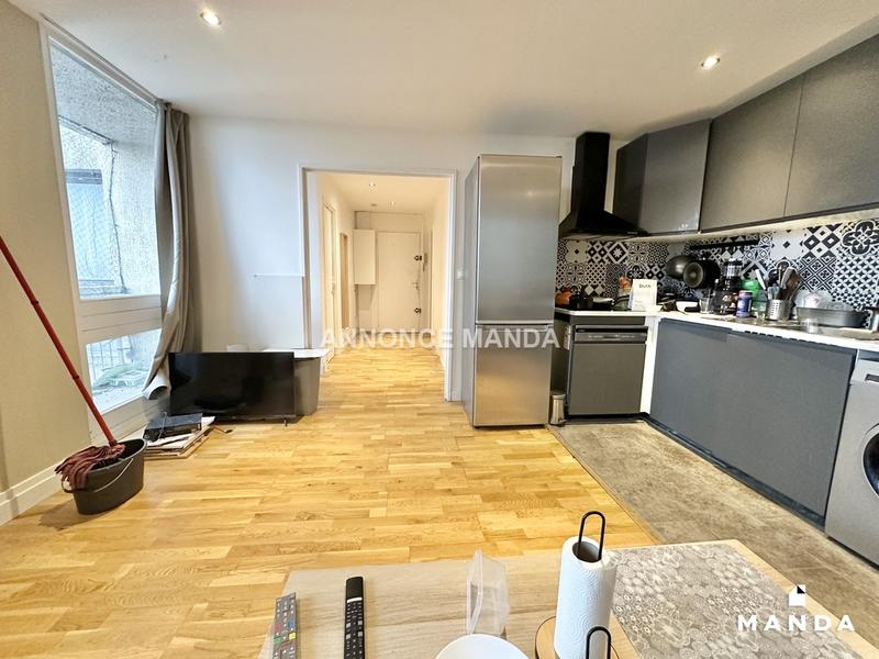 Chambre - 11 m² - 5 pièces