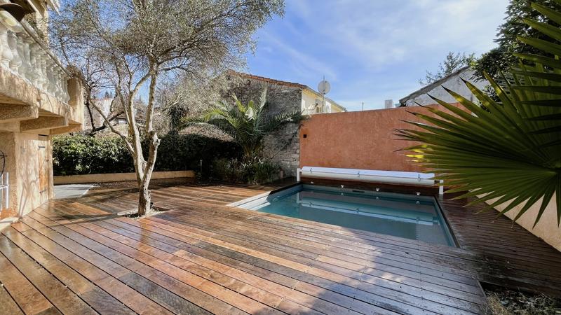 Appartement - 163 m² - 6 pièces