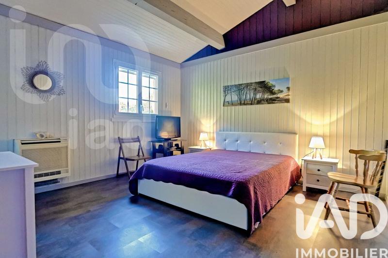 Maison - 220 m² - 5 pièces