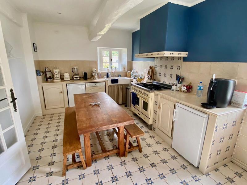 Maison - 220 m² - 9 pièces