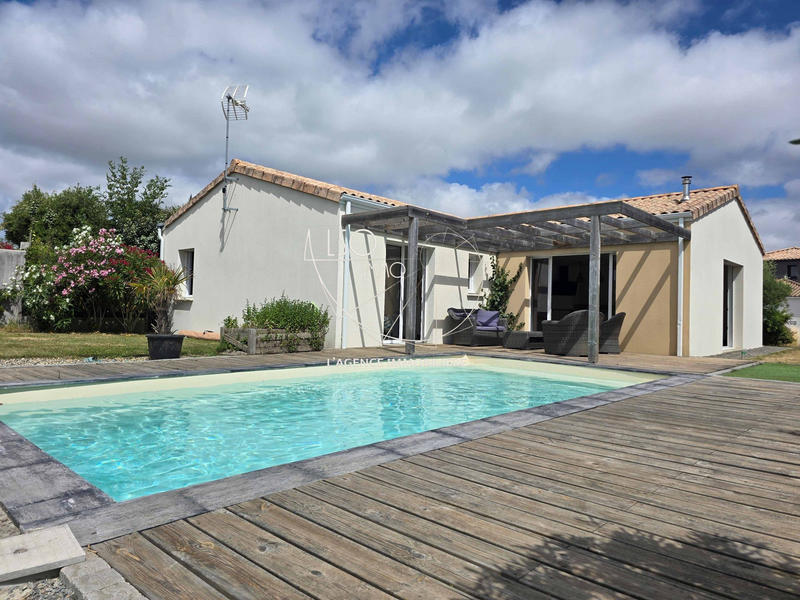 Maison - 94 m² - 4 pièces