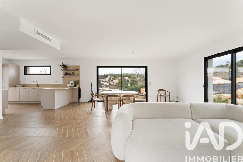 Maison - 116 m² - 4 pièces