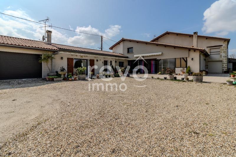 Maison - 478 m² - 12 pièces