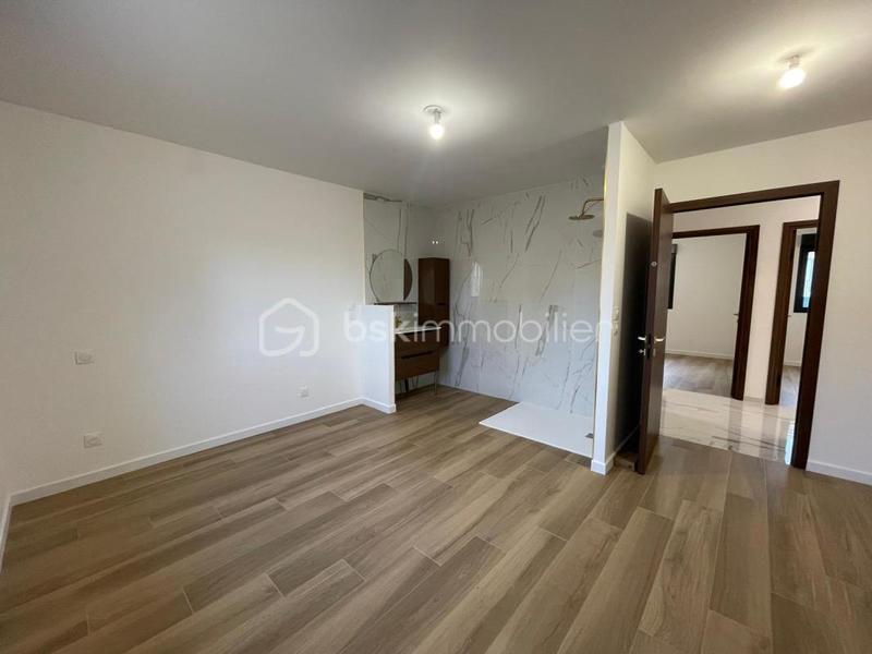 Maison - 104 m² - 5 pièces