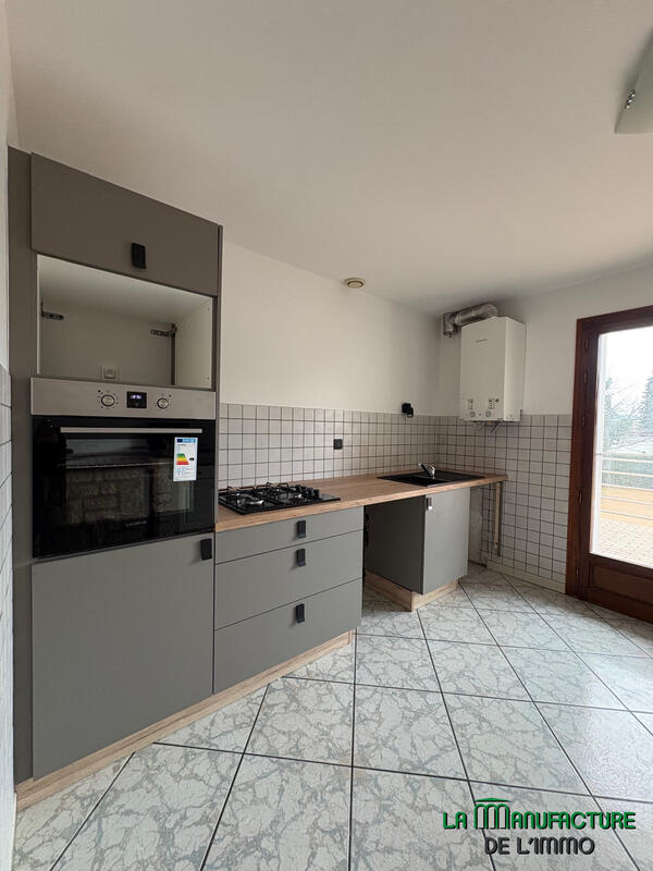 Appartement - 95 m² - 4 pièces