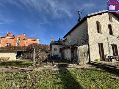 Maison - 158 m² - 6 pièces