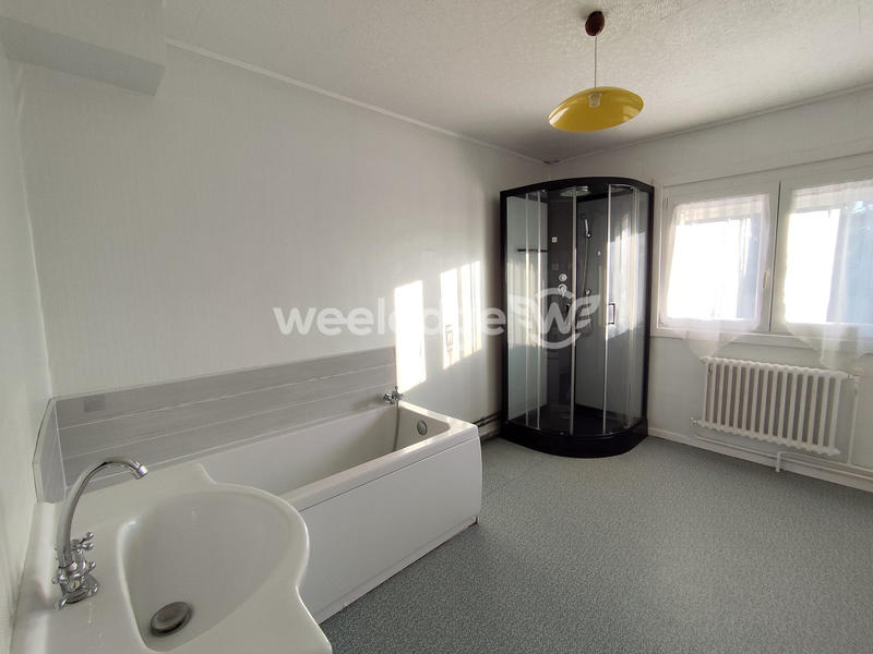 Maison - 94 m² - 5 pièces