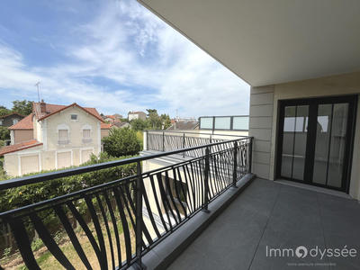 Appartement - 100 m² - 4 pièces