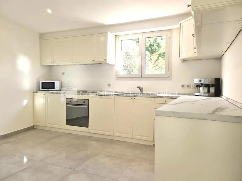 Villa sur toit - 135 m² - 4 pièces