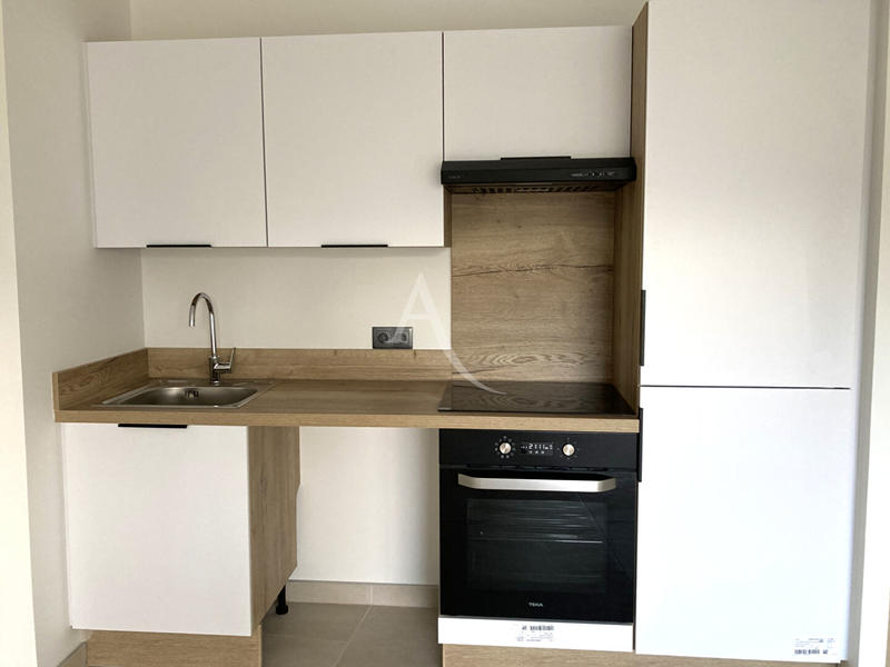 Appartement - 96 m² - 5 pièces