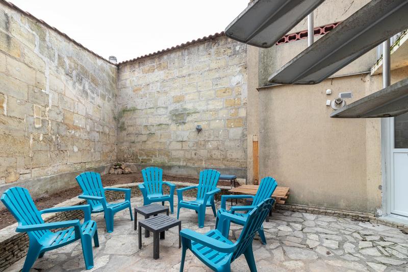 Maison traditionnelle - 216 m² - 11 pièces