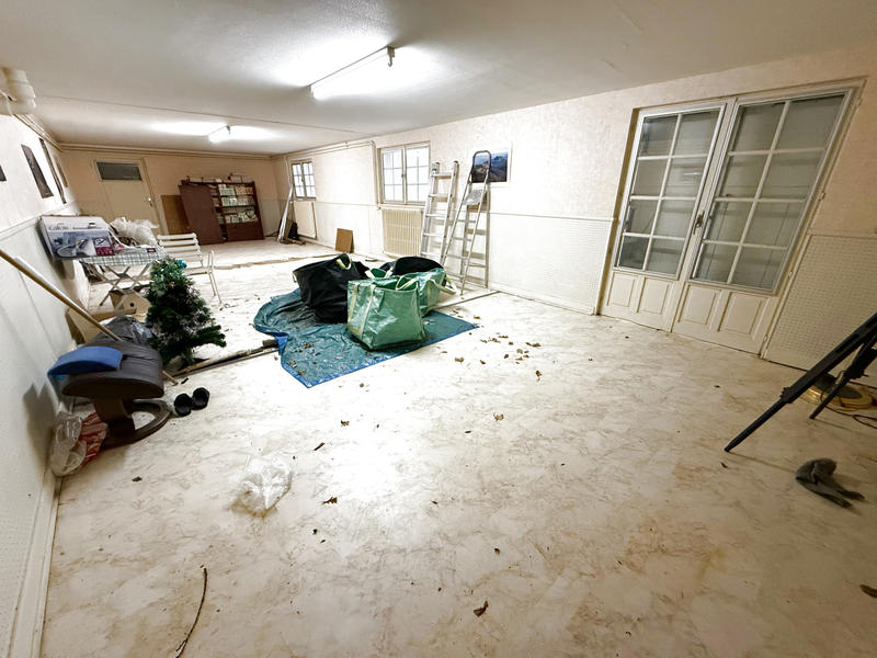 Maison - 181 m² - 7 pièces