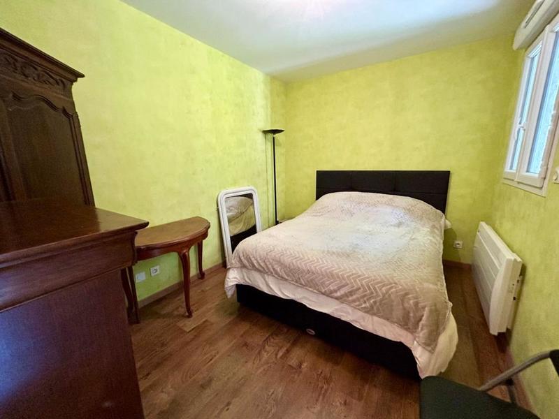 Maison - 285 m² - 9 pièces