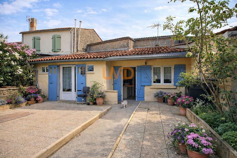 Maison de village - 141 m² - 6 pièces