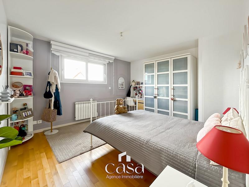 Maison contemporaine - 162 m² - 8 pièces