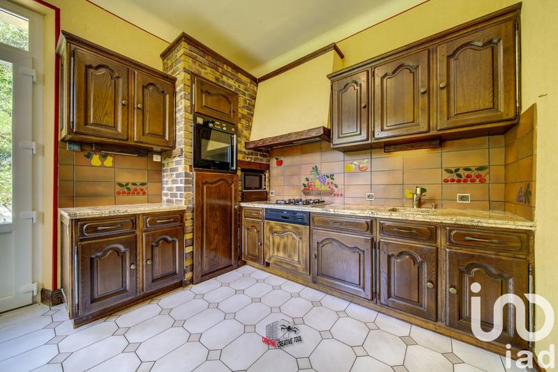 Maison - 193 m² - 8 pièces