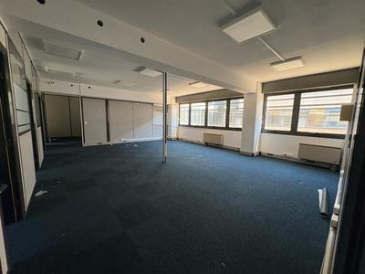 Bureau - 335 m²