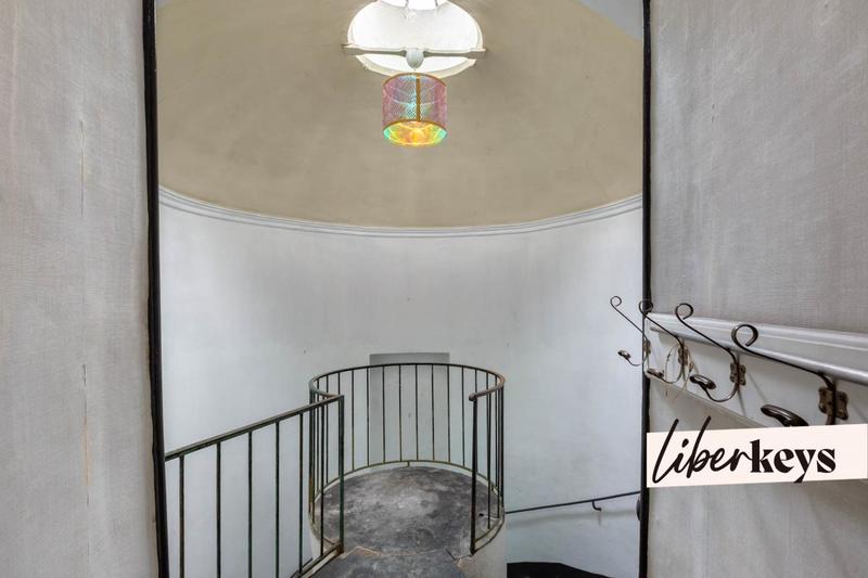 Immeuble - 330 m² - 10 pièces