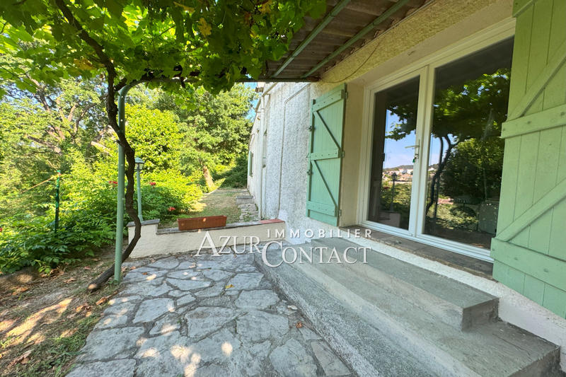 Maison - 210 m² - 8 pièces