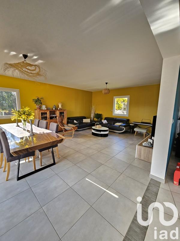 Maison - 327 m² - 11 pièces