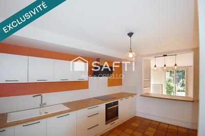 Maison - 140 m² - 5 pièces