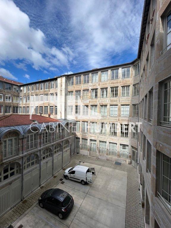 Appartement - 157 m² - 3 pièces