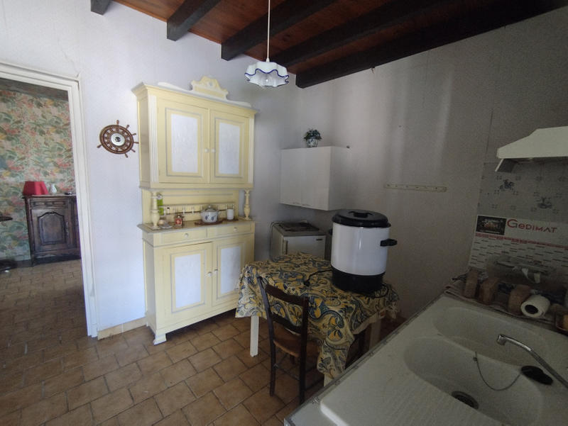 Maison - 234 m² - 8 pièces