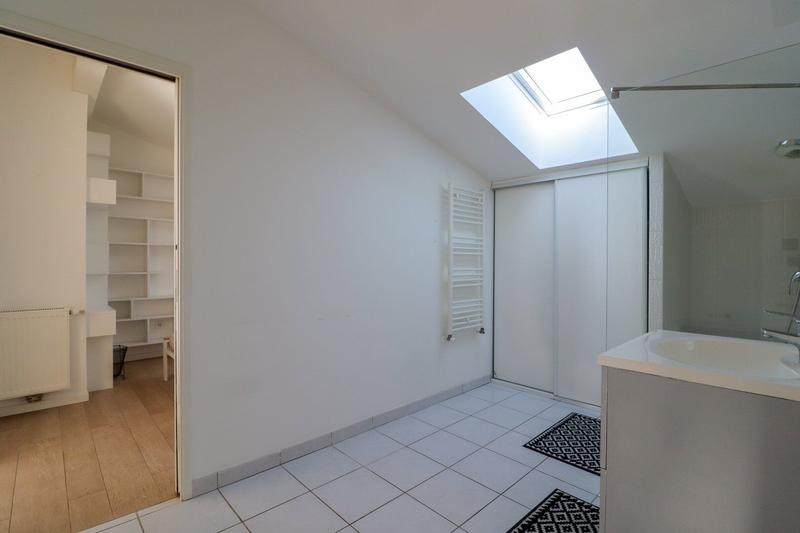 Appartement - 96 m² - 3 pièces
