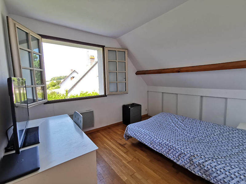 Maison - 157 m² - 9 pièces