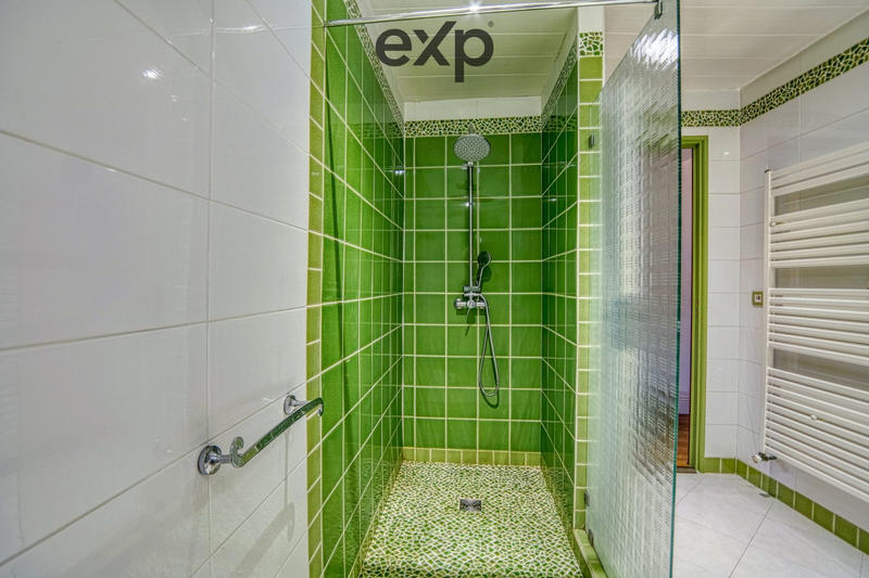 Maison - 140 m² - 7 pièces