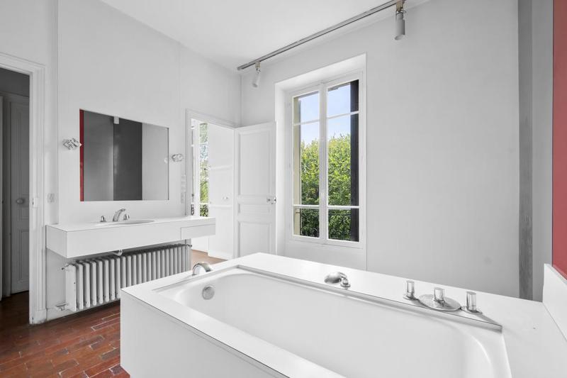 Demeure - 320 m² - 10 pièces