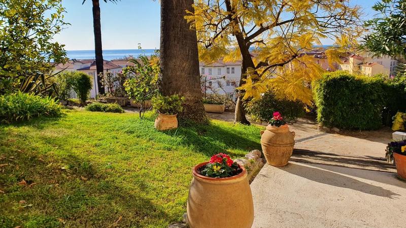 Appartement - 154 m² - 6 pièces