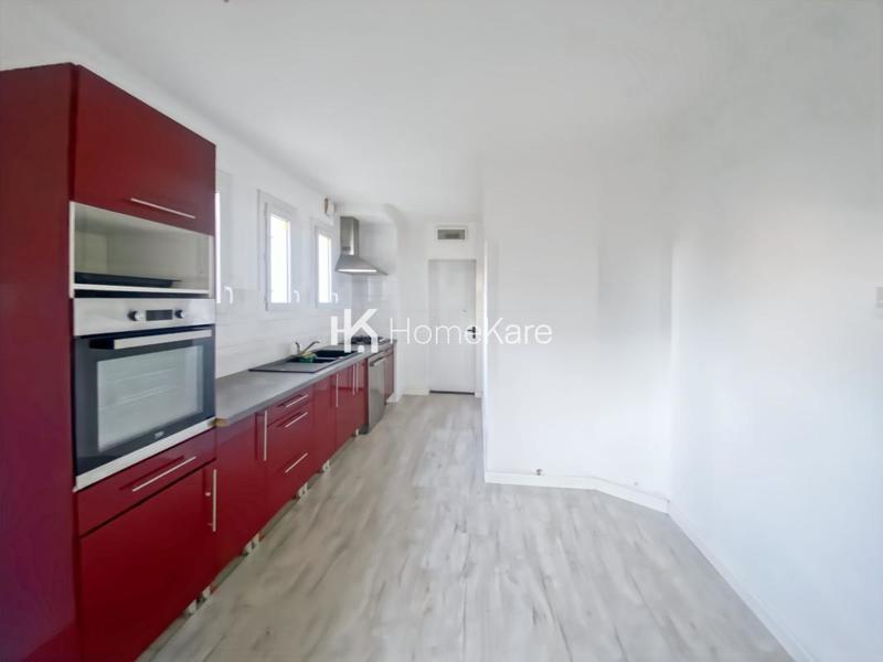 Maison - 95 m² - 6 pièces