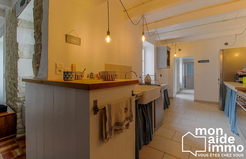 Maison traditionnelle - 139 m² - 6 pièces