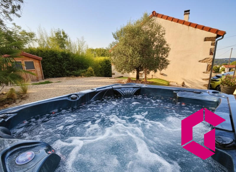 Maison ancienne - 97 m² - 4 pièces