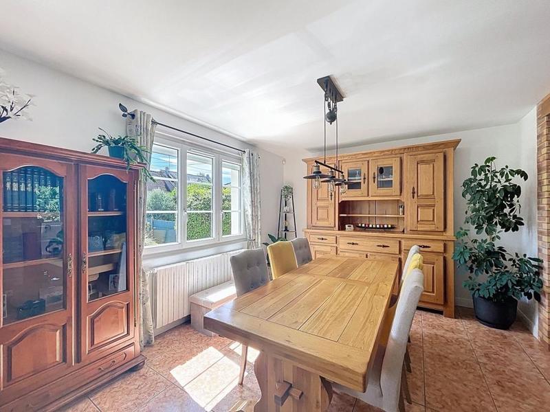 Pavillon - 145 m² - 6 pièces