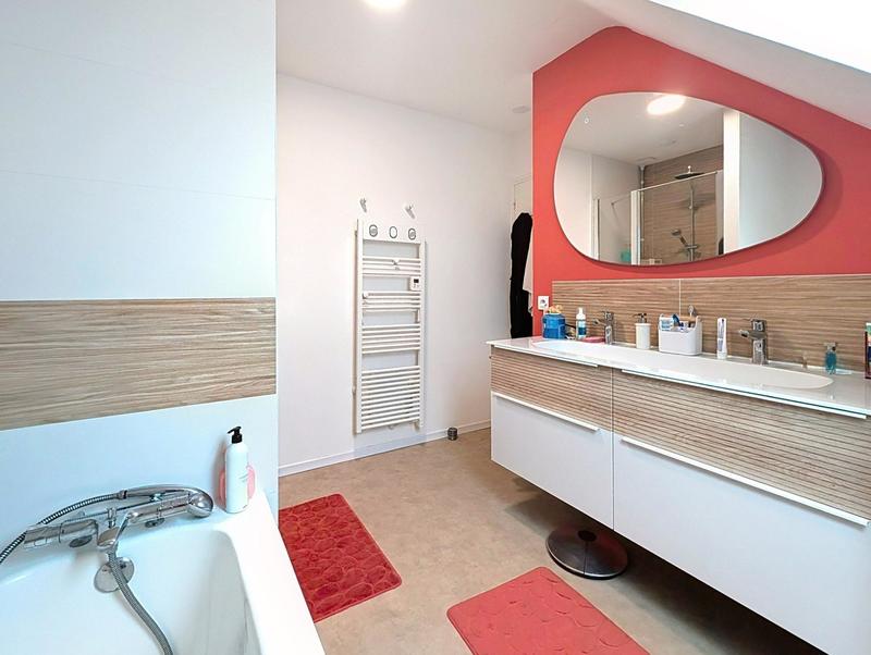 Maison - 117 m² - 6 pièces