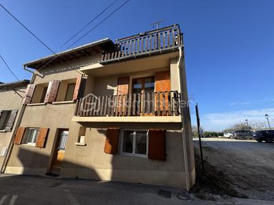 Maison de village - 76 m² - 5 pièces